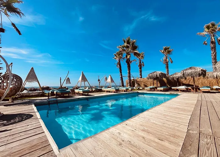 Athena Sea Front Apartment, Parking & Pool