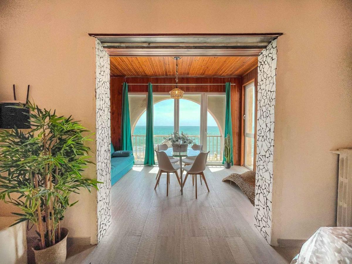 Apartment Athena Sea Front Apartment, Parking & Pool *