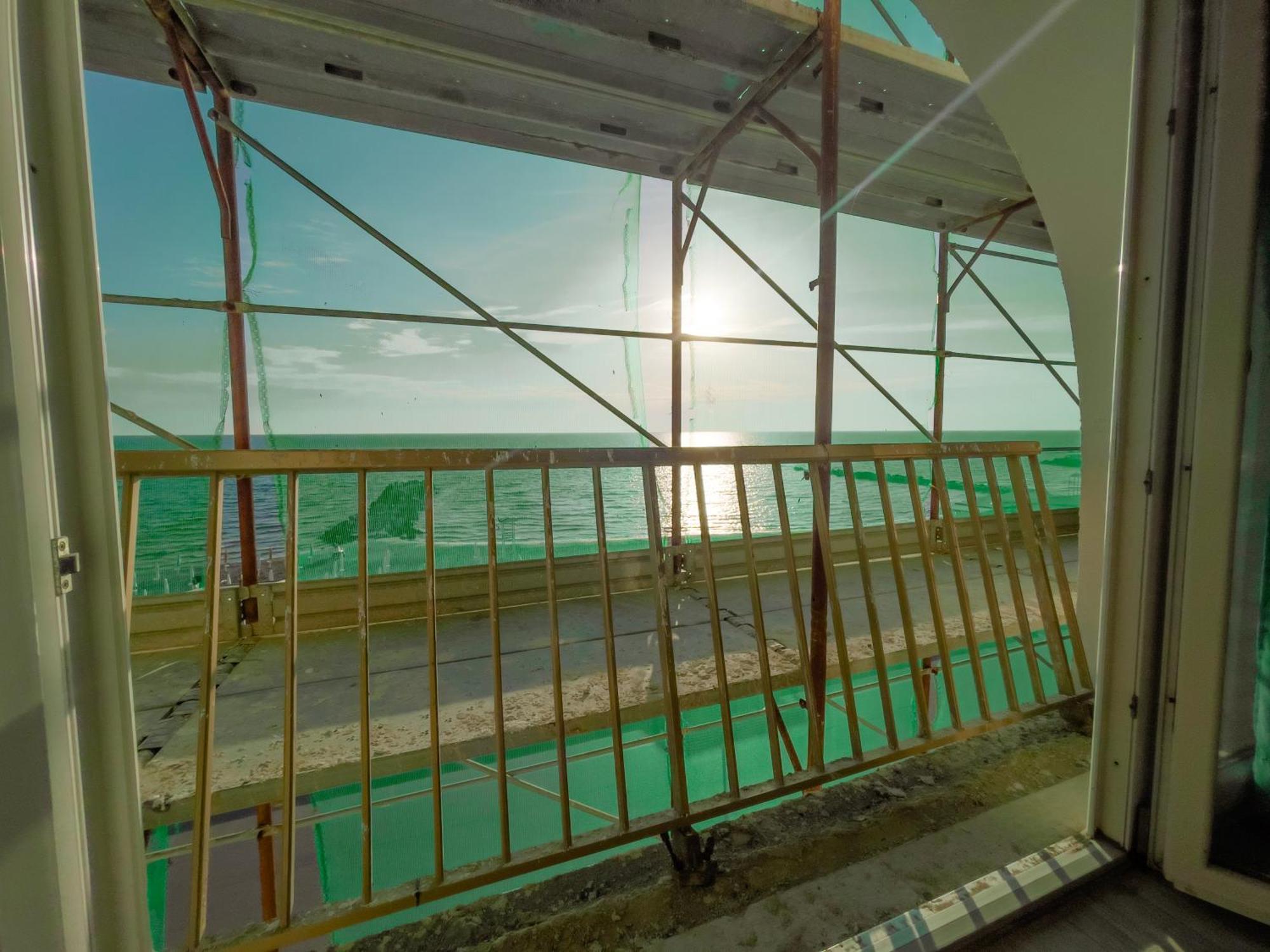 Athena Sea Front Apartment, Parking & Pool Lago Patria